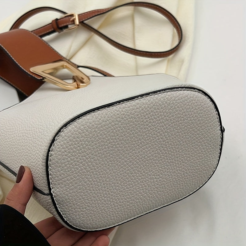 Bolsa com Detalhe Dourado; Bolsa Casual Chique; Bolsa com Textura Croco; Bolsa Versátil Feminina