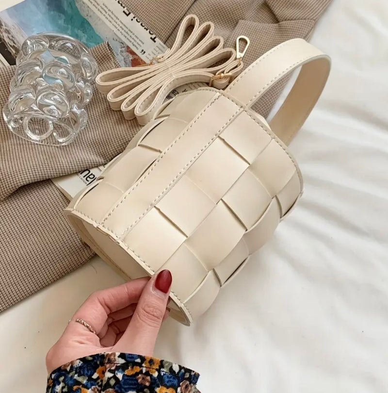 Bolsa Balde Mini Trançado Helena