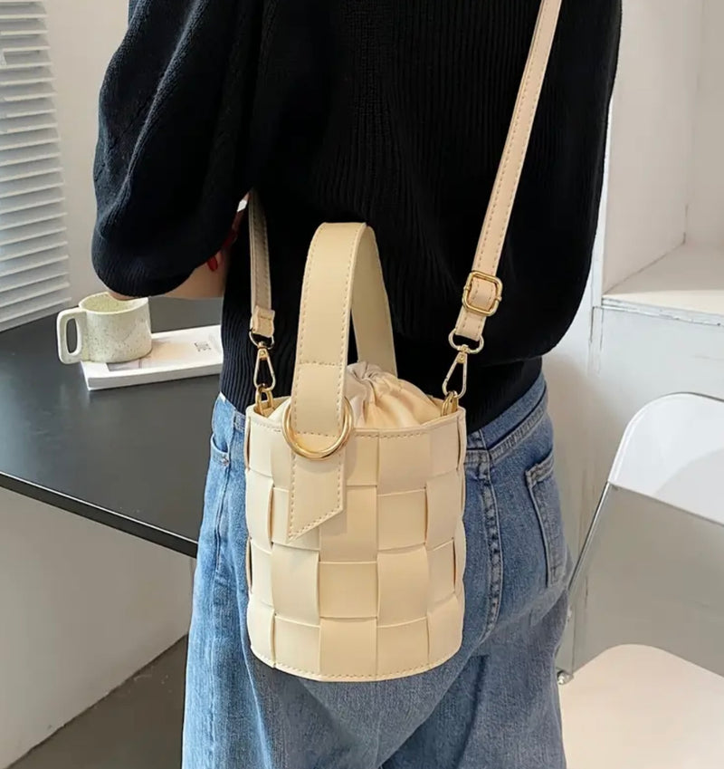 Bolsa Balde Mini Trançado Helena
